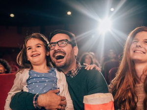 أفلام عائلية لعيد الميلاد 2025: خمسة أفلام يجب مشاهدتها مع الأطفال في السينما