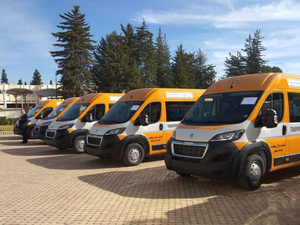 عامل إقليم مولاي يعقوب يشرف على إطلاق 14 حافلة للنقل المدرسي و3 سيارات إسعاف عامل إقليم مولاي يعقوب يشرف على إطلاق 14 حافلة للنقل المدرسي و3 سيارات إسعاف