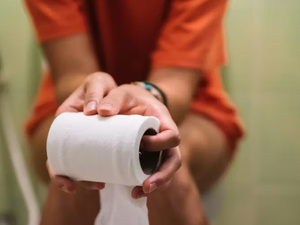 الإمساك والتهابات المثانة عند النساء: العلاقة والخطر وكيفية الوقاية الإمساك والتهابات المثانة عند النساء: العلاقة والخطر وكيفية الوقاية