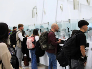 تباين الاقتصاد المغربي بين قطاع الخدمات المتألق والميزان التجاري المضطرب تباين الاقتصاد المغربي بين قطاع الخدمات المتألق والميزان التجاري المضطرب