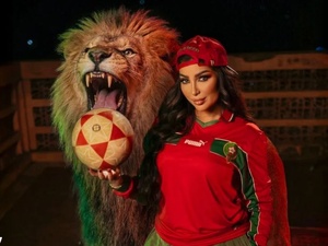 دنيا بطمة تعود للأغنية الوطنية دعماً لـ«أسود الأطلس»