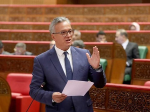 89 مشروعاً استثمارياً بـ1.28 مليار درهم خلال شهر ونصف.. زيدان يعد بـ5 آلاف منصب شغل للمقاولات الصغرى والمتوسطة 89 مشروعاً استثمارياً بـ1.28 مليار درهم خلال شهر ونصف.. زيدان يعد بـ5 آلاف منصب شغل للمقاولات الصغرى والمتوسطة