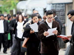 المغرب يستعد للحصول على قرض بقيمة 500 مليون دولار لتشغيل الشباب المغرب يستعد للحصول على قرض بقيمة 500 مليون دولار لتشغيل الشباب