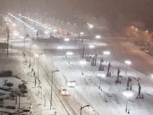 تساقطات ثلجية تغطي مدينة وجدة بعد غياب عدة سنوات تساقطات ثلجية تغطي مدينة وجدة بعد غياب عدة سنوات