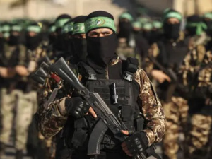 جدل فلسطيني حول سلاح حماس: بين الحفاظ على النفوذ والوحدة الوطنية جدل فلسطيني حول سلاح حماس: بين الحفاظ على النفوذ والوحدة الوطنية