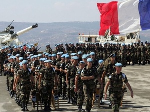 الجيش الفرنسي يشارك في مناورات غرينلاند بعد تهديد ترامب بالاستحواذ الجيش الفرنسي يشارك في مناورات غرينلاند بعد تهديد ترامب بالاستحواذ