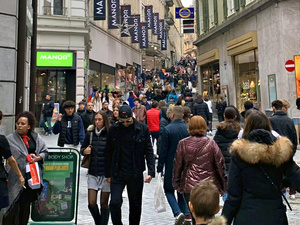 القطاع التجاري السويسري يواجه عام 2025 صعبًا وتوقعات 2026 قاتمة القطاع التجاري السويسري يواجه عام 2025 صعبًا وتوقعات 2026 قاتمة