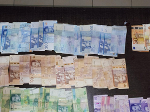 تفكيك شبكة إجرامية للهجرة غير المشروعة بالحسيمة بفضل تنسيق أمني محكم تفكيك شبكة إجرامية للهجرة غير المشروعة بالحسيمة بفضل تنسيق أمني محكم