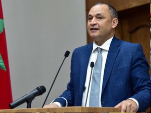 رياض مزور:كان 2025 ينعش الاقتصاد المغربي ويخلق 100 ألف منصب شغل رياض مزور:كان 2025 ينعش الاقتصاد المغربي ويخلق 100 ألف منصب شغل