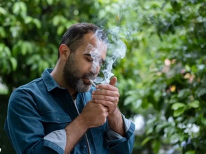 خديعة الإرادة: لماذا يعود الرجل دائماً إلى عاداته القديمة؟ خديعة الإرادة: لماذا يعود الرجل دائماً إلى عاداته القديمة؟