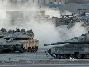 قصف إسرائيلي متواصل على غزة وخلافات داخل الحكومة حول معبر رفح قصف إسرائيلي متواصل على غزة وخلافات داخل الحكومة حول معبر رفح