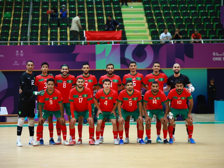 المنتخب المغربي يتوج بلقب “ويك فوتسال” المنتخب المغربي يتوج بلقب “ويك فوتسال”