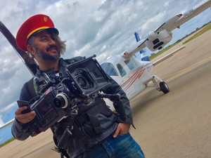 المخرج هشام العسري يعود للشاشة الصغيرة بسلسلة تلفزيونية قصيرة تتناول تأثيرات الذكاء الاصطناعي