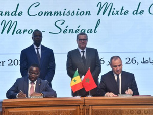 ميناء طنجة المتوسط والداخلة في صلب شراكة مغربية-سنغالية تعيد رسم الربط الأطلسي الإفريقي ميناء طنجة المتوسط والداخلة في صلب شراكة مغربية-سنغالية تعيد رسم الربط الأطلسي الإفريقي