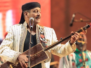 مسرح محمد الخامس يحتفي بالغناوة مع المعلم حميد القصري