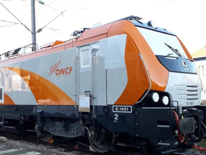 توقف القطارات بين سيدي يحيى ومشرع بلقصيري بسبب الأمطار الغزيرة توقف القطارات بين سيدي يحيى ومشرع بلقصيري بسبب الأمطار الغزيرة