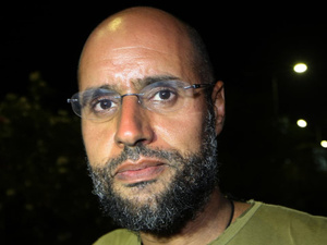 أنباء عن مقتل سيف الإسلام القذافي رمياً بالرصاص أنباء عن مقتل سيف الإسلام القذافي رمياً بالرصاص