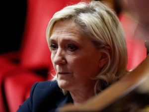 النيابة العامة الفرنسية تطلب منع مارين لوبن من خوض الانتخابات الرئاسية لعام 2027 النيابة العامة الفرنسية تطلب منع مارين لوبن من خوض الانتخابات الرئاسية لعام 2027