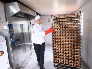 الأمن الوطني يعبئ وحدتين متنقلتين لإنتاج الخبز بمدينة القصر الكبير الأمن الوطني يعبئ وحدتين متنقلتين لإنتاج الخبز بمدينة القصر الكبير