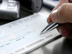 إلغاء الحبس على “شيك الضمان” والنيابة العامة تحدد شروط آلية التسوية المالية إلغاء الحبس على “شيك الضمان” والنيابة العامة تحدد شروط آلية التسوية المالية