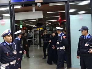 توقيف مواطن عُماني بمطار محمد الخامس موضوع مذكرة توقيف دولية في قضية نصب واحتيال