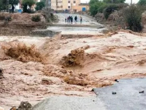 الفيضانات الأخيرة بالمغرب: لحظة وطنية لإعادة النظر في التضامن ومسؤولية الجميع الفيضانات الأخيرة بالمغرب: لحظة وطنية لإعادة النظر في التضامن ومسؤولية الجميع