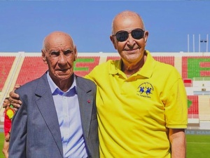 فاس تكرم الدولي المغربي السابق مولاي إدريس الخنوسي فاس تكرم الدولي المغربي السابق مولاي إدريس الخنوسي