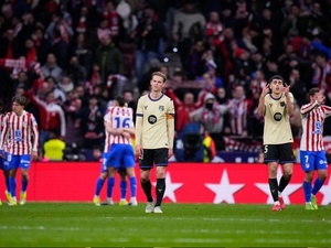 أتلتيكو بلا رحمة… وهزيمة نكراء تدفع برشلونة للبحث عن زر إعادة التشغيل أتلتيكو بلا رحمة… وهزيمة نكراء تدفع برشلونة للبحث عن زر إعادة التشغيل