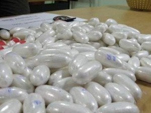 ثلاثة ملايين مدمن في الجزائر… أزمة صامتة تهدد مستقبل الشباب