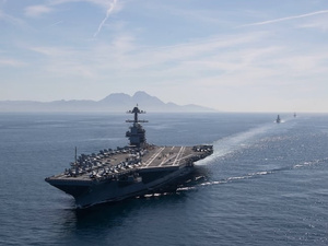 الولايات المتحدة تحرك أكبر حاملة طائرات نحو الشرق الأوسط وسط توتر مع إيران