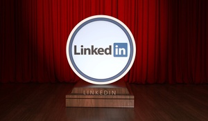 ​LinkedIn كيطلق “Premium All‑in‑One” باش يجلب لَفونداتور، الستارتاب والـPME