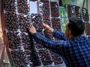 ارتفاع الأسعار يدفع الحكومة إلى توسيع واردات التمور