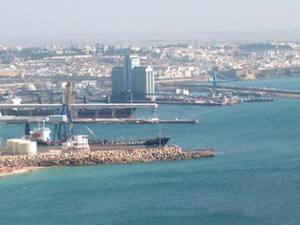 ميناء آسفي الأطلسي يتجاوز 60% من الإنجاز: دفعة جديدة لتنافسية الفوسفاط المغربي ميناء آسفي الأطلسي يتجاوز 60% من الإنجاز: دفعة جديدة لتنافسية الفوسفاط المغربي