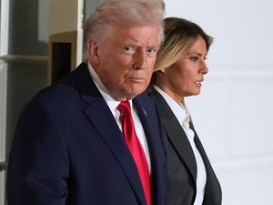 ترامب: العمليات العسكرية ضد إيران قد تستمر خمسة أسابيع إضافية ترامب: العمليات العسكرية ضد إيران قد تستمر خمسة أسابيع إضافية