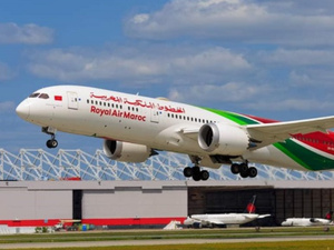 الخطوط الملكية المغربية تنظم رحلة استثنائية لإعادة مغاربة عالقين في دبي الخطوط الملكية المغربية تنظم رحلة استثنائية لإعادة مغاربة عالقين في دبي