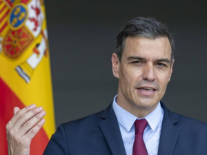 سانشيز يرد على تهديدات ترامب : "إسبانيا لن تتواطأ مع الحرب المتهورة"