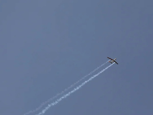 السعودية تعترض مسيّرات وصواريخ وسط تصاعد التوتر الإقليمي