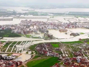 لقجع : 15 ألف أسرة تستفيد من دعم مباشر بعد فيضانات الشمال والغرب