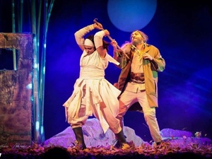 مسرحية «تخرشيش».. عمل مسرحي مغربي يفتح باب النقاش حول قضايا مسكوت عنها مسرحية «تخرشيش».. عمل مسرحي مغربي يفتح باب النقاش حول قضايا مسكوت عنها