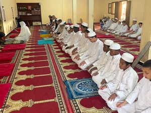 المدرسة العتيقة بقصبة الدورة.. معلمة قرآنية تحافظ على تقاليد التحفيظ في جنوب المغرب المدرسة العتيقة بقصبة الدورة.. معلمة قرآنية تحافظ على تقاليد التحفيظ في جنوب المغرب