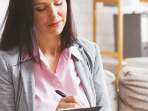 مدرّب الحب… مهندس القلوب والعلاقات