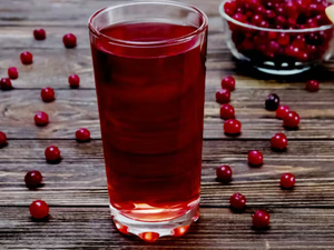 هل تُعدّ التوت البري (Cranberry) حلاً فعالاً لالتهاب المثانة لدى النساء؟ هل تُعدّ التوت البري (Cranberry) حلاً فعالاً لالتهاب المثانة لدى النساء؟