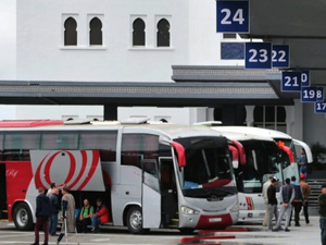 الحكومة تطلق دعمًا استثنائيًا لمهنيي النقل الطرقي لمواجهة ارتفاع أسعار المحروقات