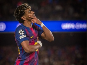 سباعية برشلونة تُنهي مغامرة نيوكاسل في دوري الأبطال