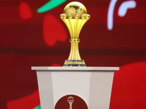 قناة فرنسية تؤكد عدالة تتويج المغرب وتنتقد توقيت القرار قناة فرنسية تؤكد عدالة تتويج المغرب وتنتقد توقيت القرار