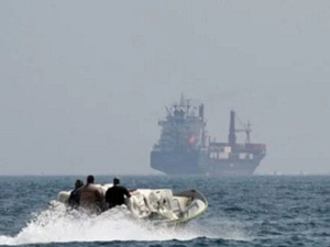 الولايات المتحدة تعزز وجودها العسكري في الشرق الأوسط وسط تصاعد التوتر مع إيران الولايات المتحدة تعزز وجودها العسكري في الشرق الأوسط وسط تصاعد التوتر مع إيران