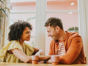 الاتجاه الجديد في المواعدة الرقمية: الصراحة والشفافية كأساس لاختيار الشريك المثالي