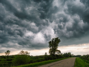 بين منخفض متوسطي ومرتفع جوي.. طقس متذبذب يطبع بداية الربيع بالمغرب بين منخفض متوسطي ومرتفع جوي.. طقس متذبذب يطبع بداية الربيع بالمغرب