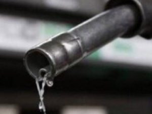 مجلس المنافسة يرصد تفاوت انعكاس الأسعار الدولية للمحروقات على السوق المغربية مجلس المنافسة يرصد تفاوت انعكاس الأسعار الدولية للمحروقات على السوق المغربية