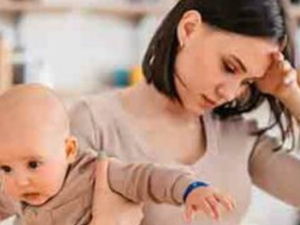 دراسة سويدية: الضغوط النفسية لدى الآباء تظهر بعد عام من ولادة الطفل دراسة سويدية: الضغوط النفسية لدى الآباء تظهر بعد عام من ولادة الطفل